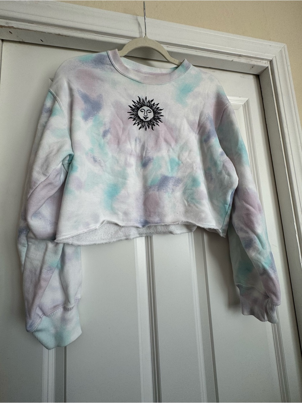 Hollister Small Pastel Tie Dye Sun Graphic Crop Crew Neck Sweatshirt